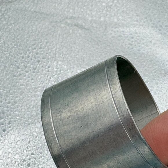 Stainless Steel Napkin Rings 1.5x1.25” Set Of‎ 4 Minimalist Modern Urban Sleek - Picture 6 of 7